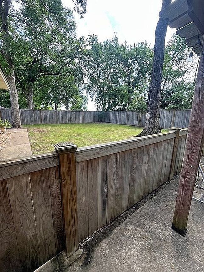 Photo of 2006 Oakmont St, Monroe, LA