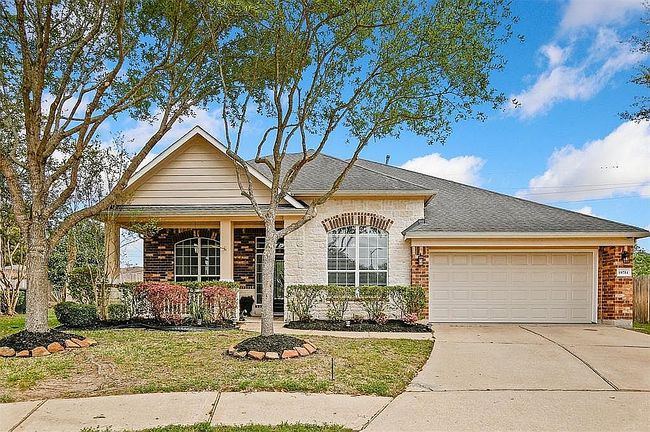 Photo of 10714 Barker Lake Ct, Cypress, TX