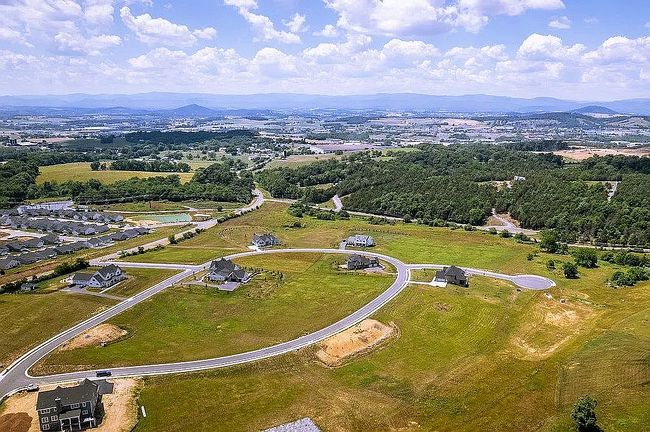 Photo of 2610 Huntington Springs Dr, Harrisonburg, VA