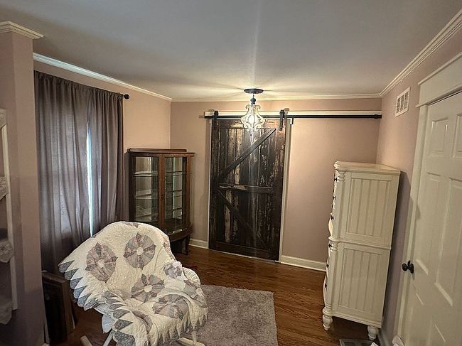 Image of 2934 S Hall Rd
