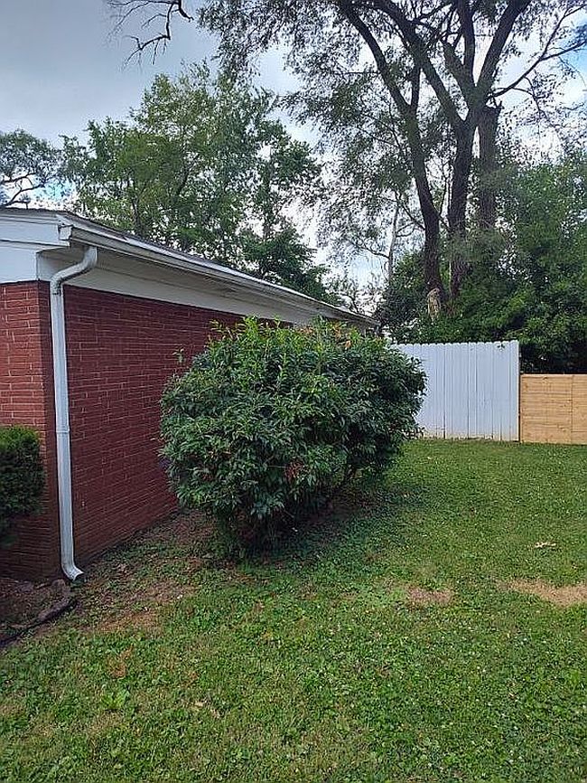 Photo of 2016 Japonica Way, Briarwood, KY