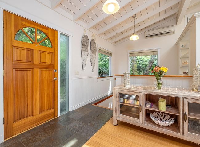 Image of 3965 Legoe Bay Rd