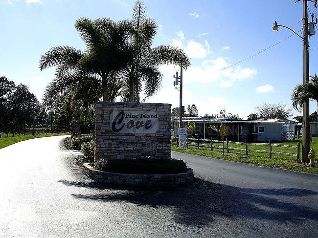 Image of 7186 Ladyfish Dr