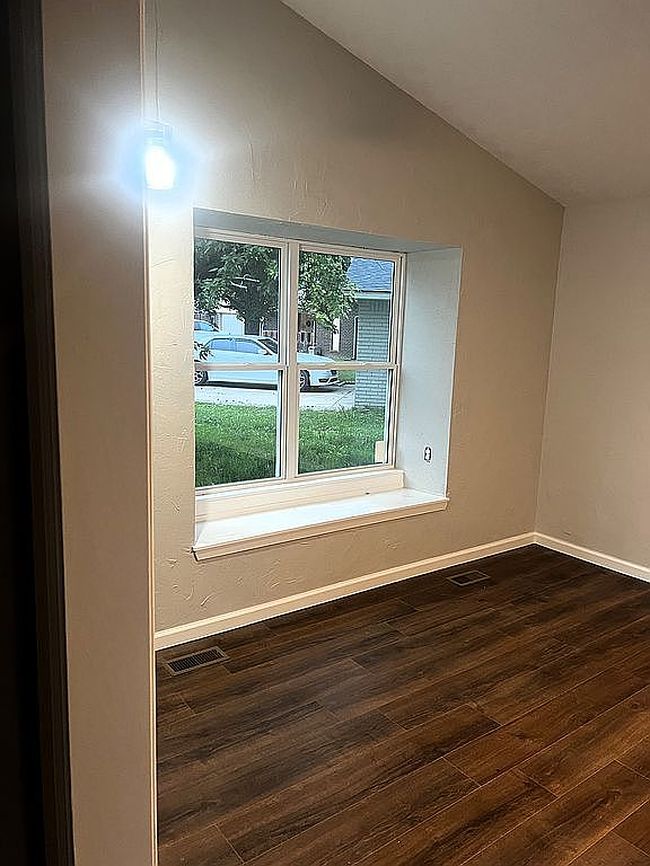 Preview of property located at 1108 Holly Ct