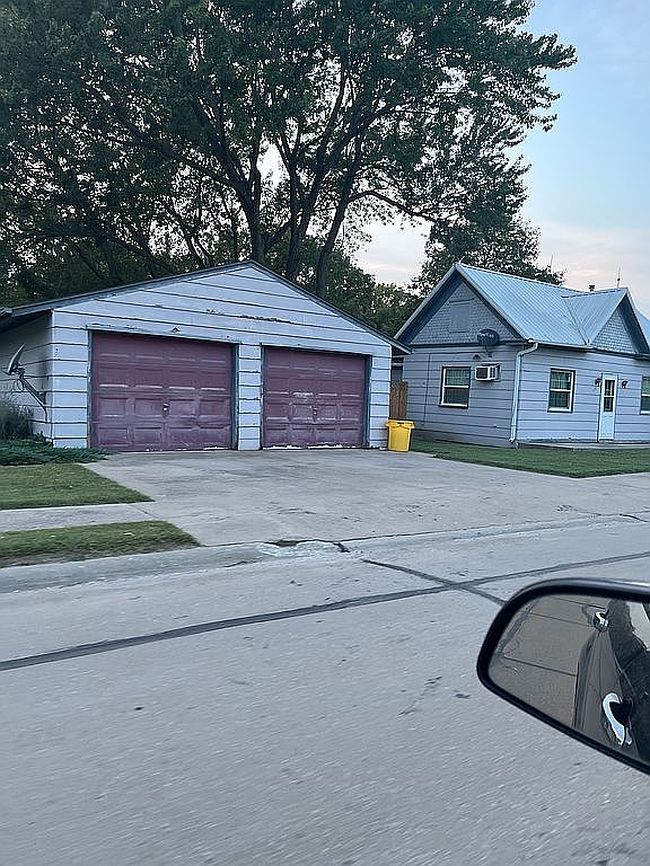 Photo of 619 Long Branch St
