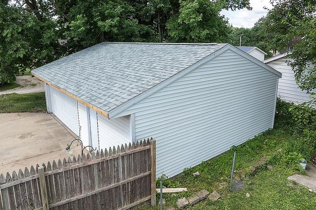 Photo of 410 4th St, Marion, IA