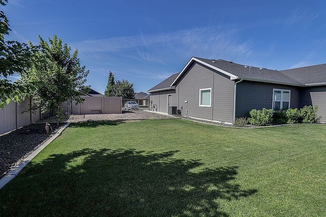 Photo of 211 Ne 8th St, Fruitland, ID