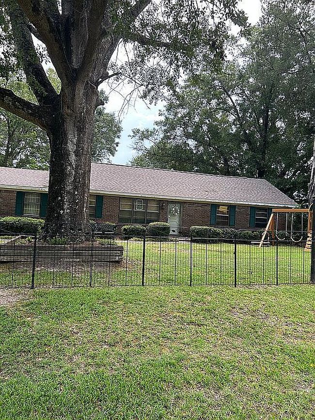 Photo of 12288 Brooklyn Rd, Andalusia, AL