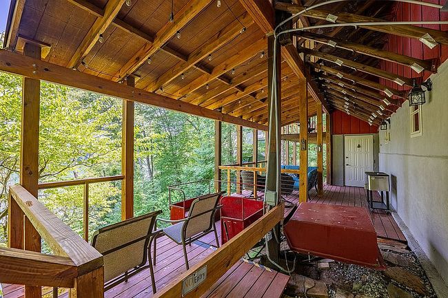 Image of 498 Nantahala Shores Rd