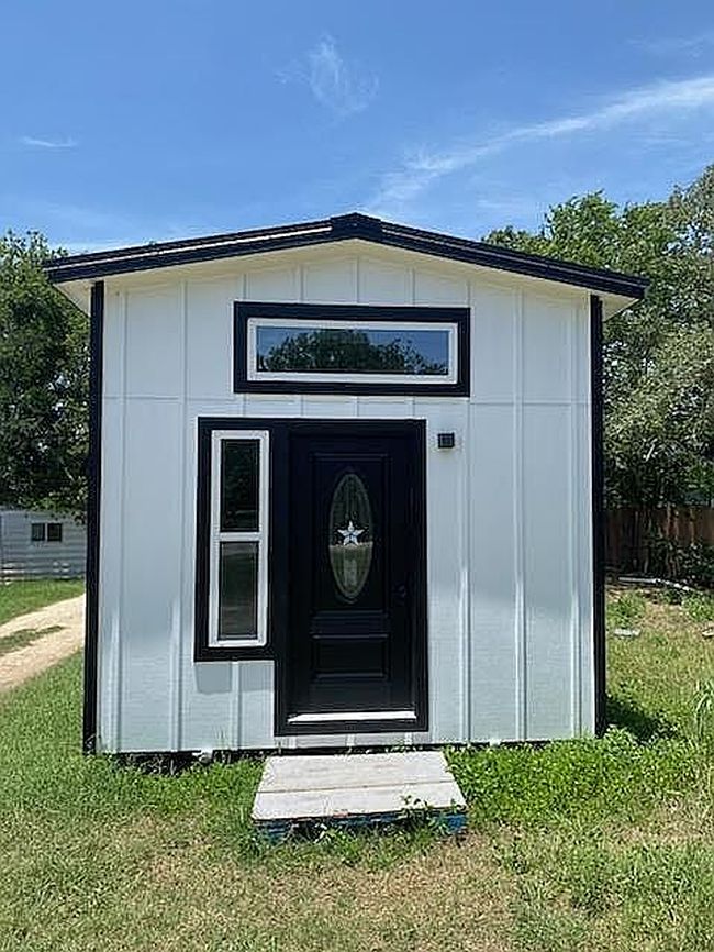 224 High Grove Rd Unit C, Cedar Creek, TX