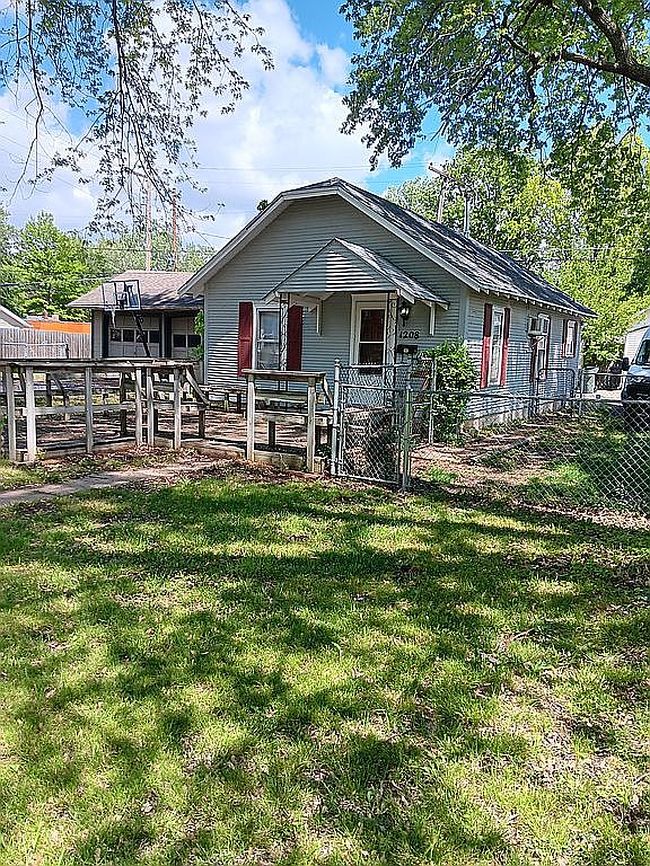 Image of 1208 Sw Wayne Ave