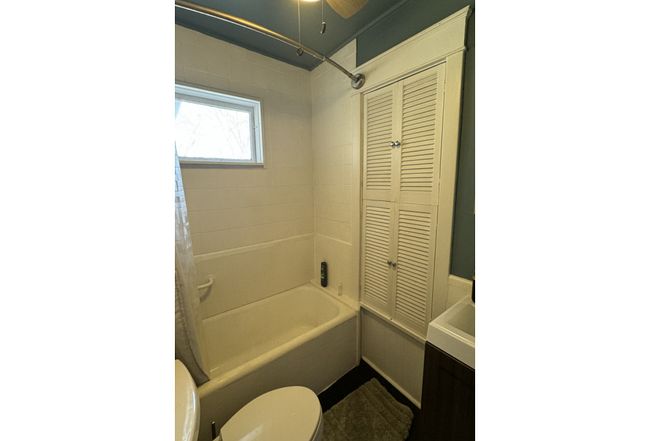 Image of 5903 Locust St
