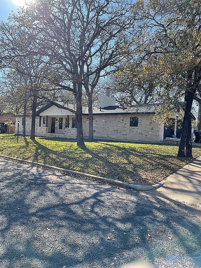 Additional photo 1 of property located at 309 Tanglewood Dr