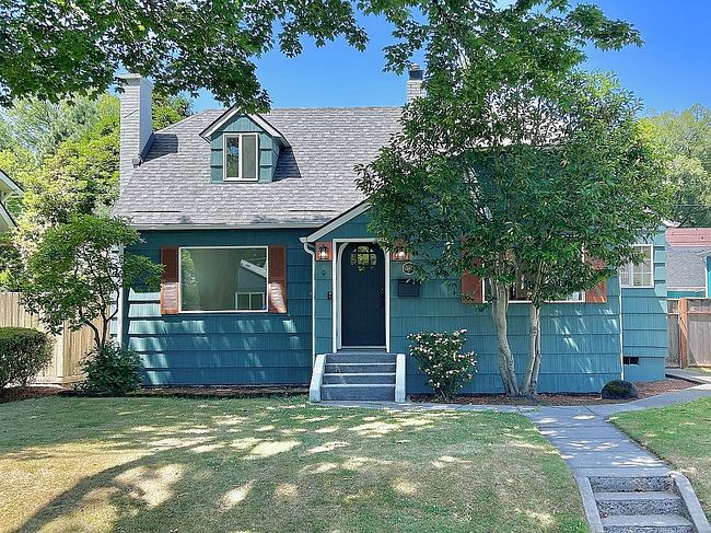 Photo of 1115 23rd Ave, Longview, WA