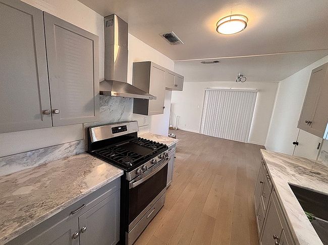Photo of 7024 Tamoshanter Way, Sacramento, CA