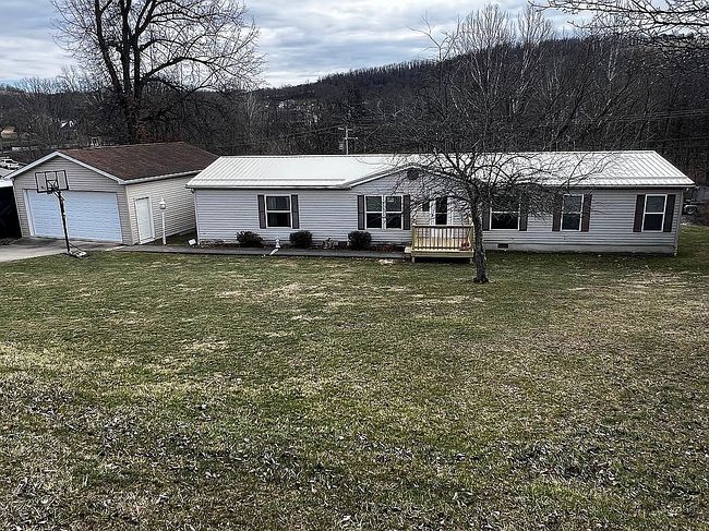 Additional photo 1 of property located at 130 S Oakview Dr