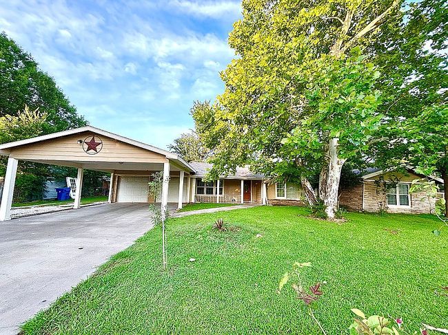 Photo of 215 S Brooks St