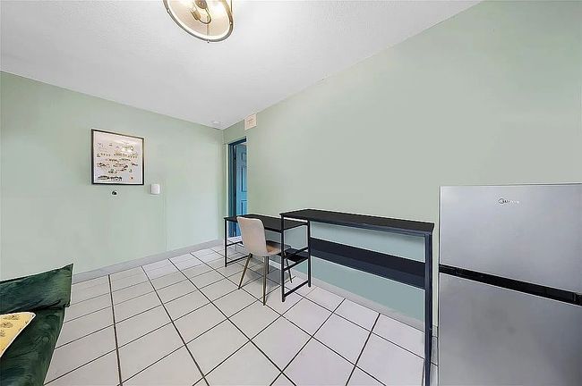 Photo of 1010 Sw 8th Ave, Miami, FL