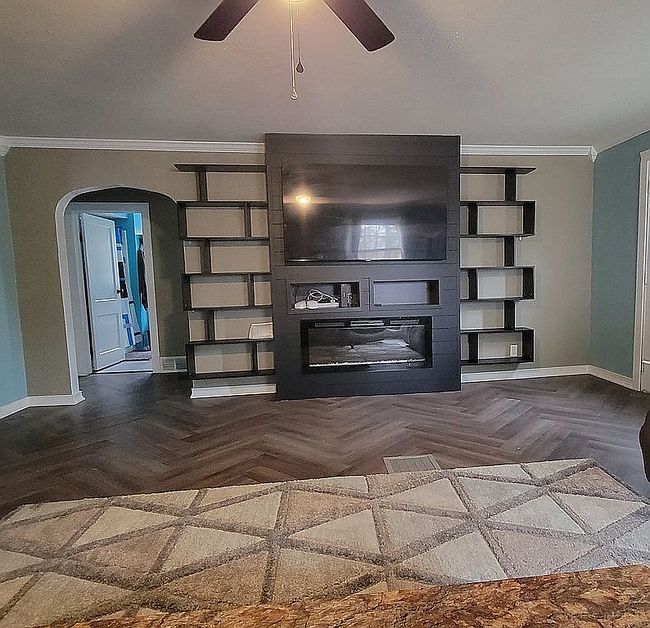 Image of 2480 W State Road 10