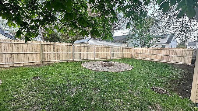 Image of 1228 Crescent Dr