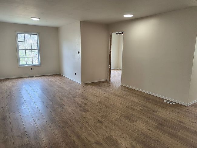 Photo of 190 Opal Dr, Gate City, VA