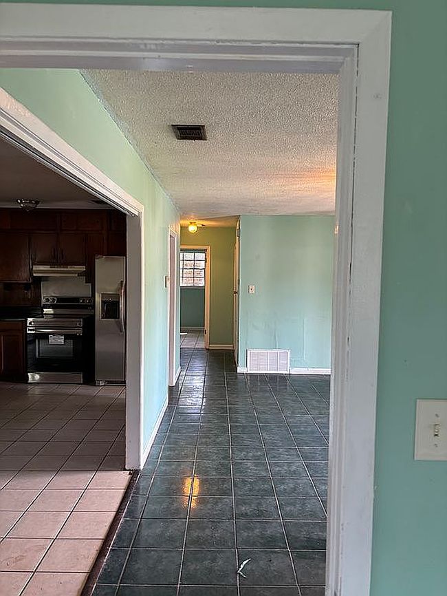 Photo of 4110 Old Mobile Ave, Pascagoula, MS