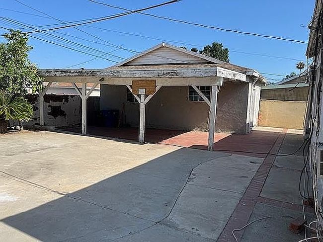 Photo of 6670 Aura Ave, Reseda, CA