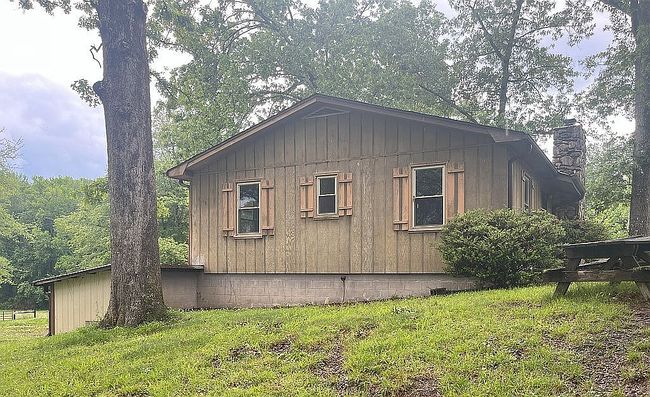 Photo of 940 Bates Crossing Rd, Travelers Rest, SC
