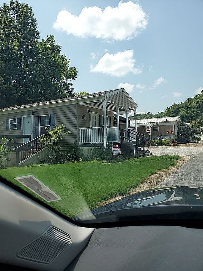 8340 Harbor Dr, Rogers, AR