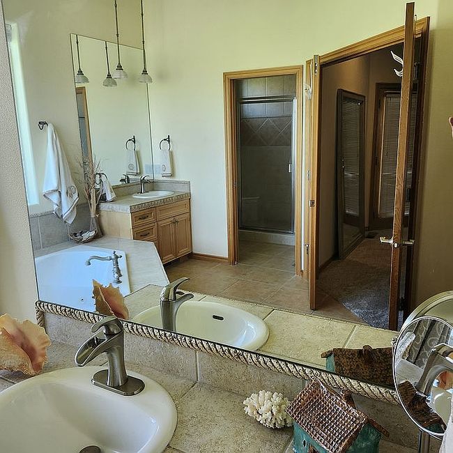 Photo of 78604 E Canyon Meadow Dr, Kennewick, WA
