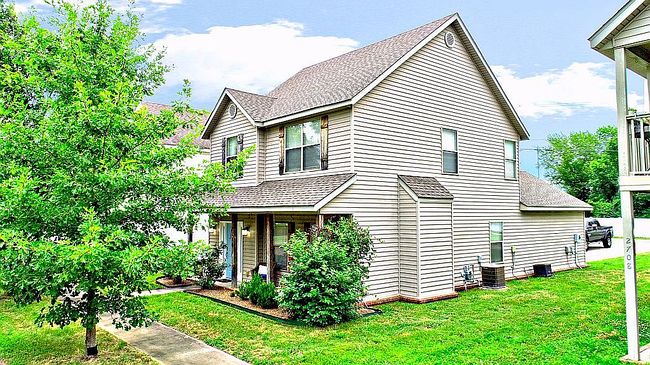 Photo of 2714 N Westminster Dr, Fayetteville, AR
