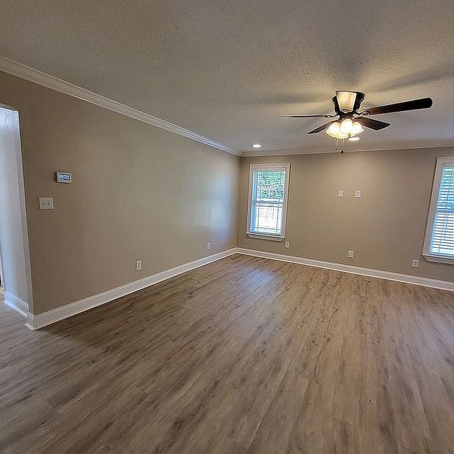 Additional photo 2 of property located at 103 Ridley Ct