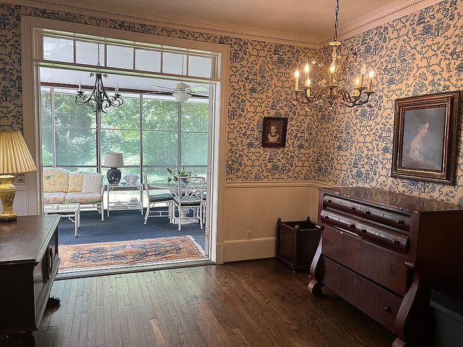 Photo of 956 W Wesley Rd Nw, Atlanta, GA