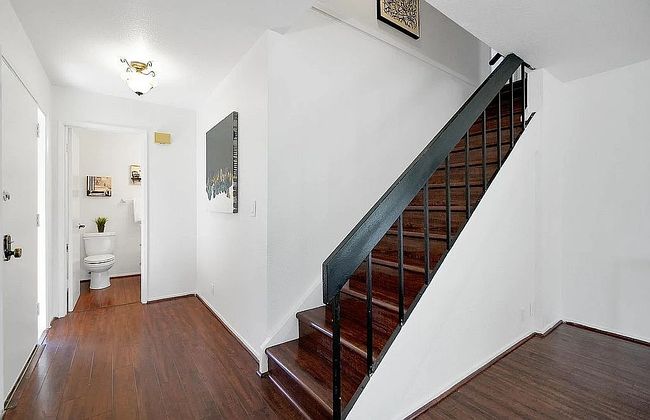 Photo of 25322 Ironwood Ct, Hayward, CA