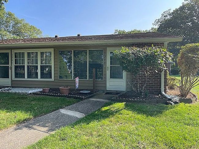 Photo of 120 Exmore Ct Unit D, Ridge, NY