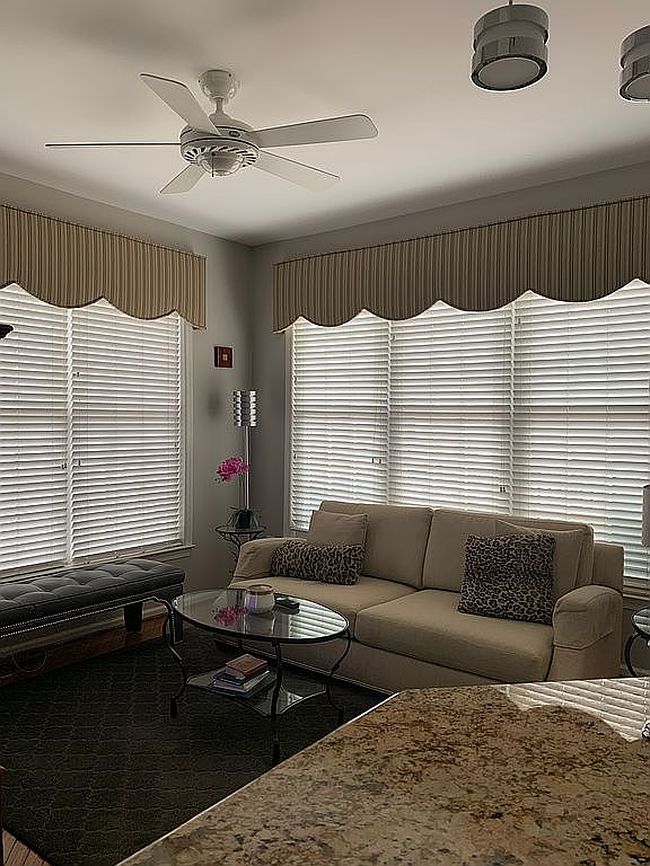 Image of 355 Rockmeade Dr