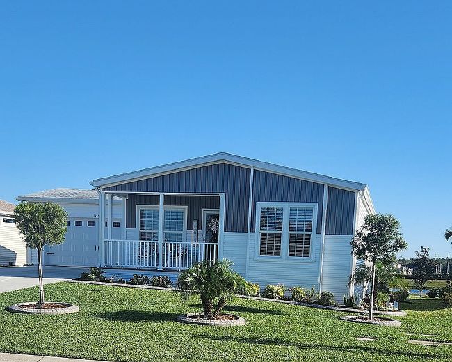 Image of 2457 Chretien Dr