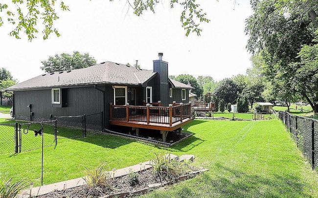 Additional photo 3 of property located at 2516 Thallas St