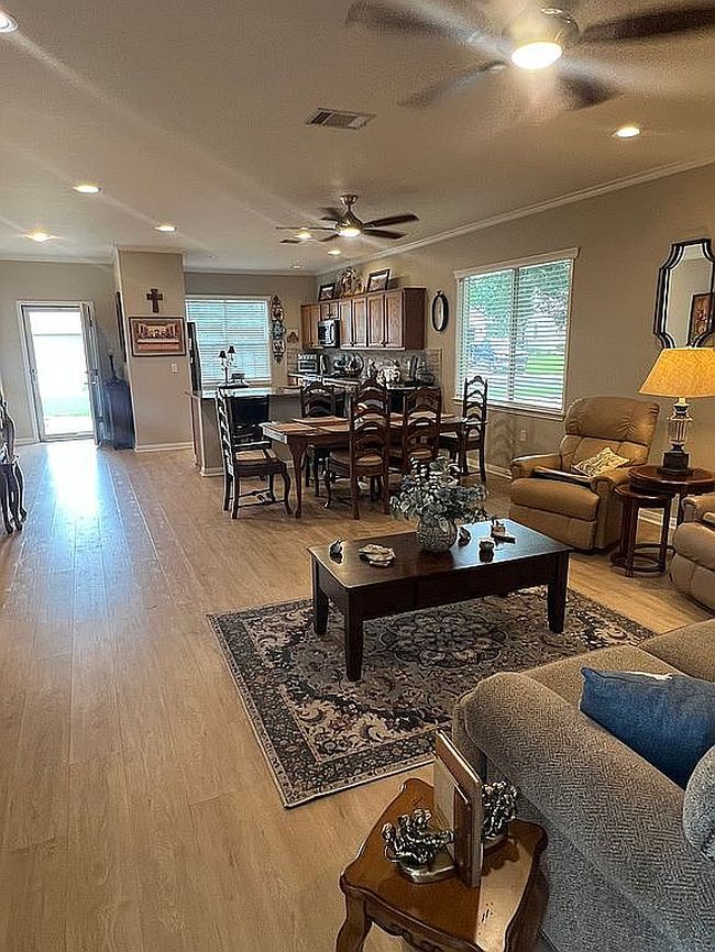 Image of 106 Lubbock Dr