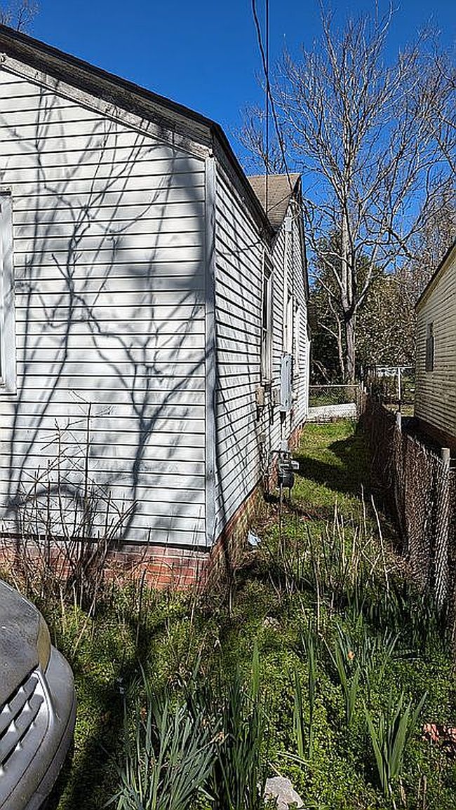 Image of 219 E Vandiver Blvd