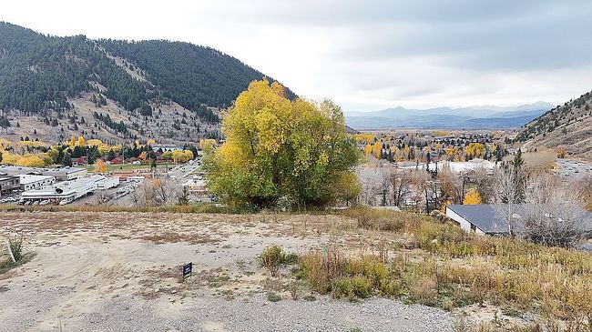 Photo of 1080 Bluffs Dr, Jackson, WY