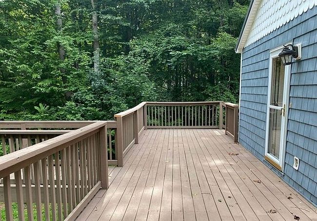 Additional photo 3 of property located at 262 Vermont Dr