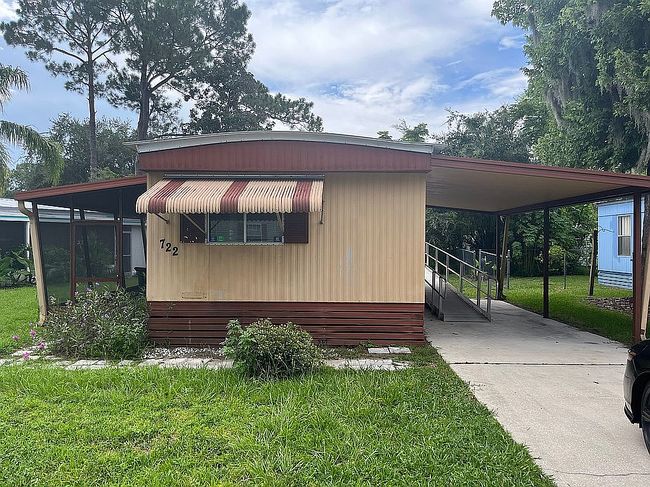 Photo of 722 Perimeter Park Cir