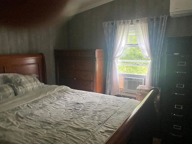 Photo of 126 Poe Voll Ct, Stroudsburg, PA