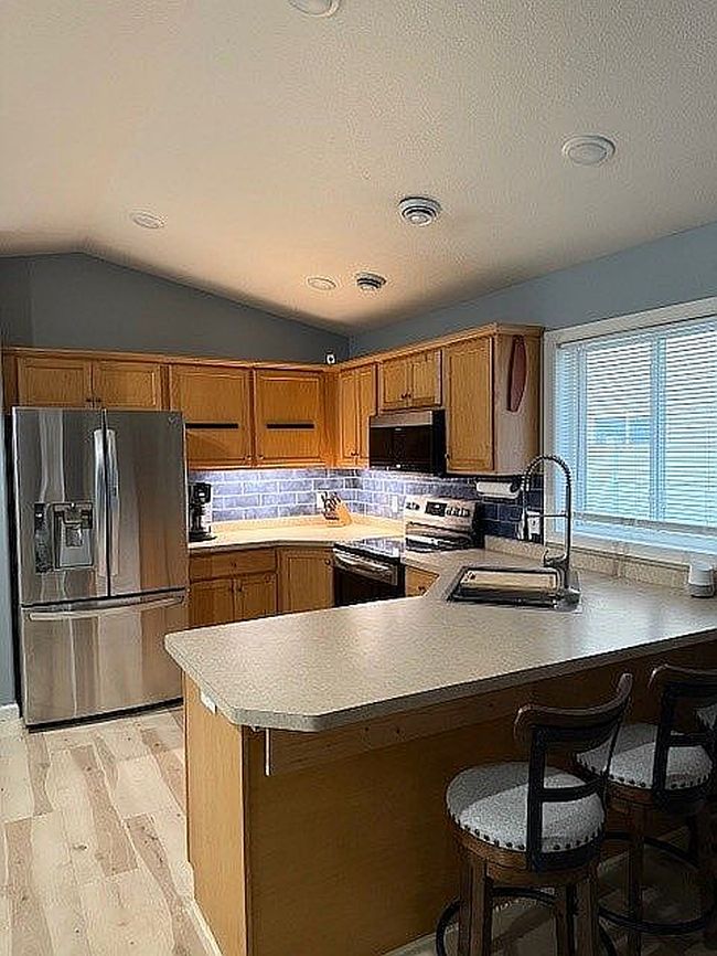 Preview of property located at 520 Elk Ave