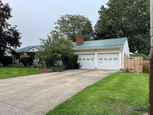 Photo of 104 Miller Ave, Mount Vernon, OH