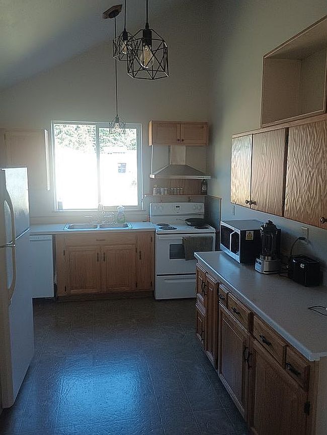 Image of 248 E Logsden Rd