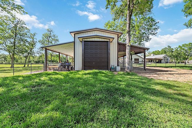 Image of 6023 Carolyn Ln