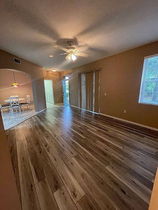 Photo of 6407 Rosefinch Ct Unit 101