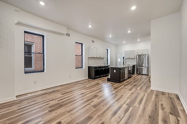 Photo of 111 W Sharpnack St, Philadelphia, PA